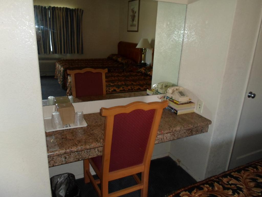 Budget Inn Morgan Hill Rom bilde